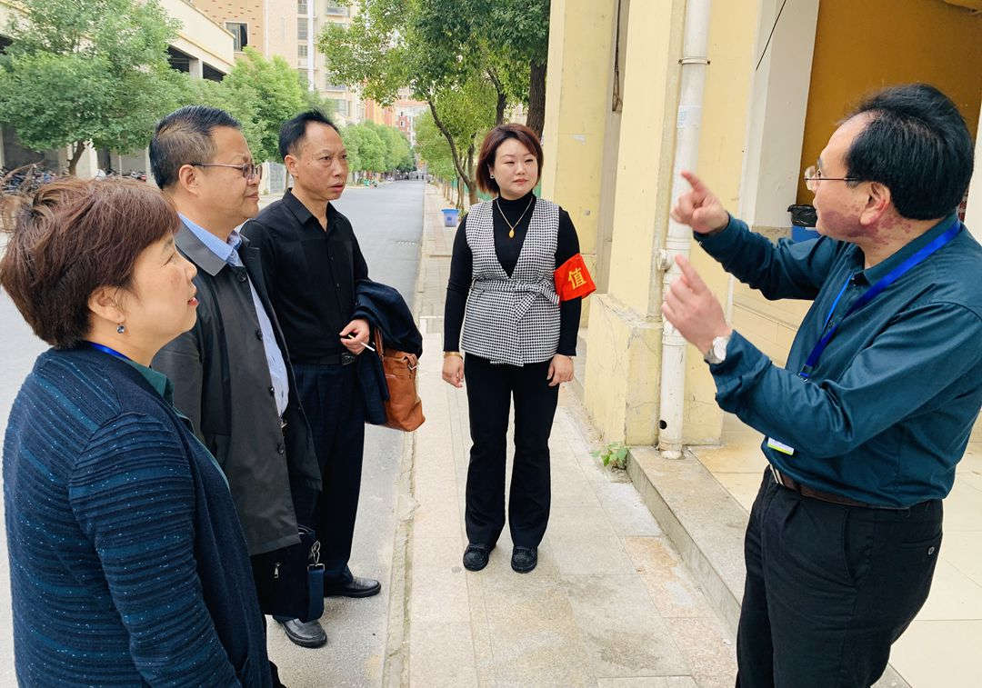 象湖2_副本.jpg 象湖2_副本.jpg