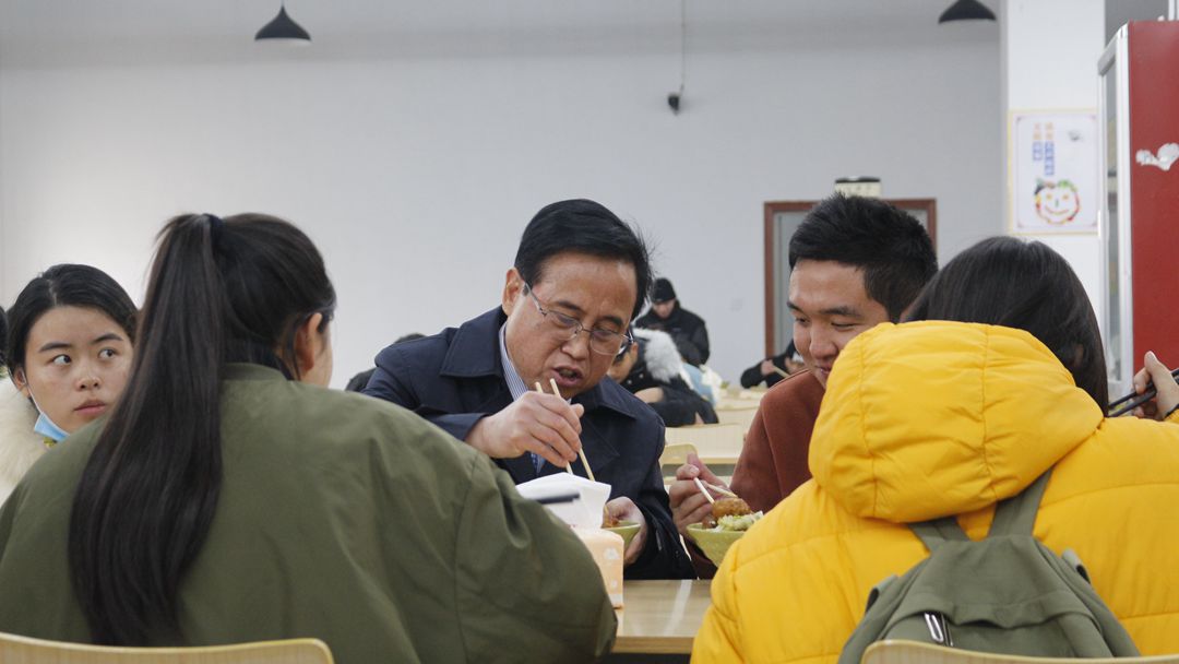 食堂_副本.jpg 食堂_副本.jpg