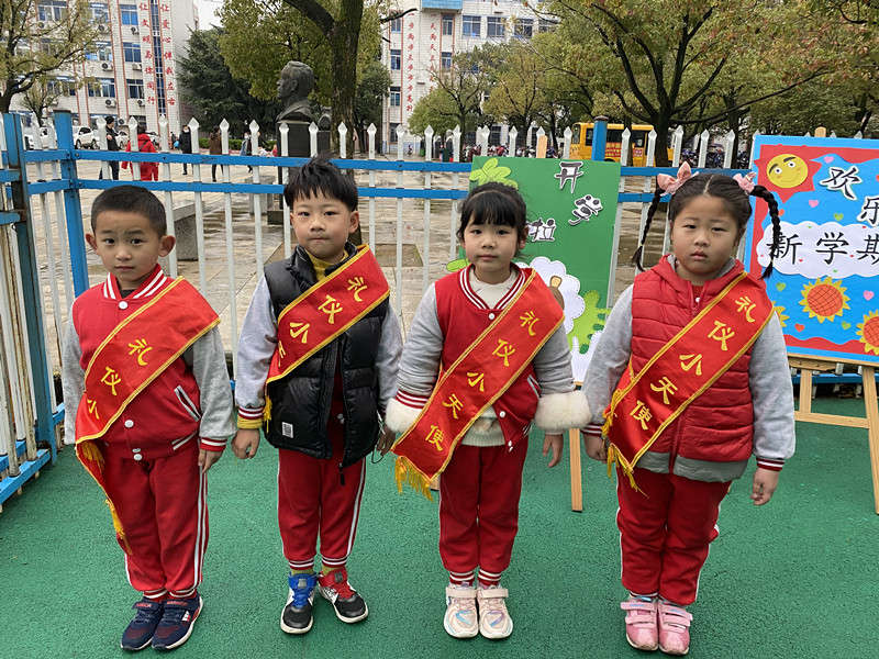 迎賓11_副本.jpg 迎賓11_副本.jpg