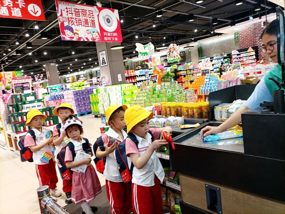 f6a3f899975b4faa7ffe282d6bb8535c.jpg f6a3f899975b4faa7ffe282d6bb8535c.jpg